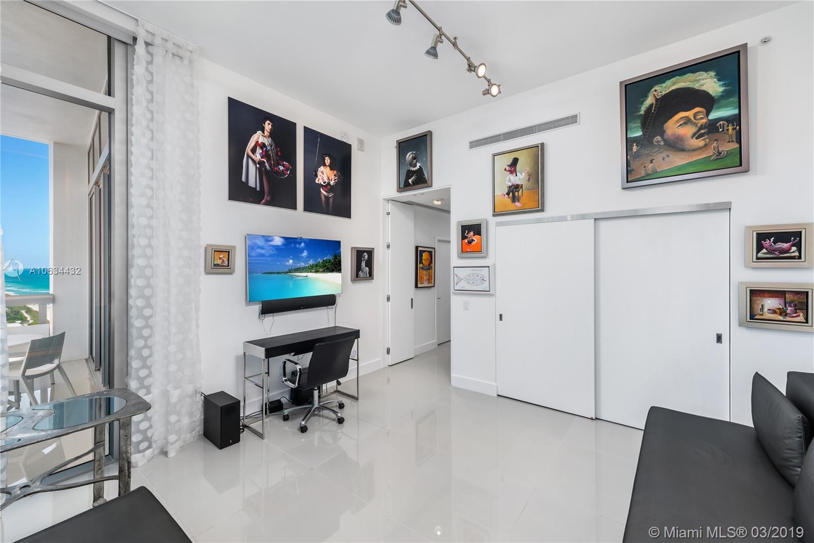 CARILLON CONDOS - Residential