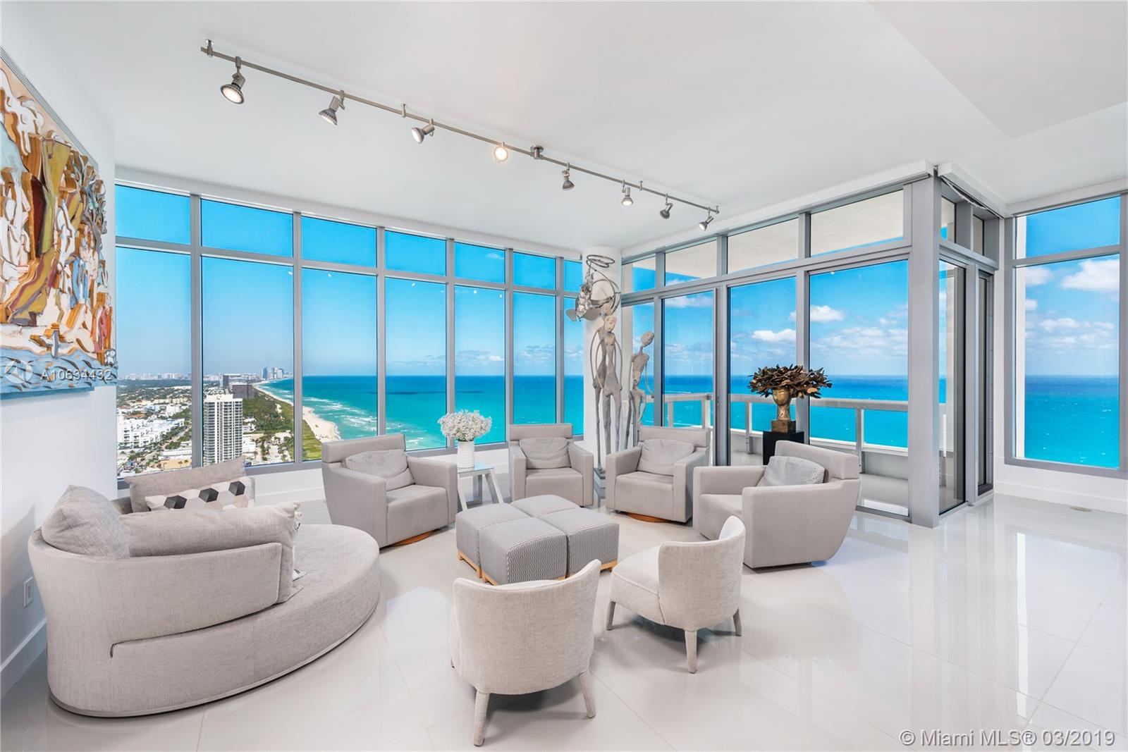 CARILLON CONDOS - Residential