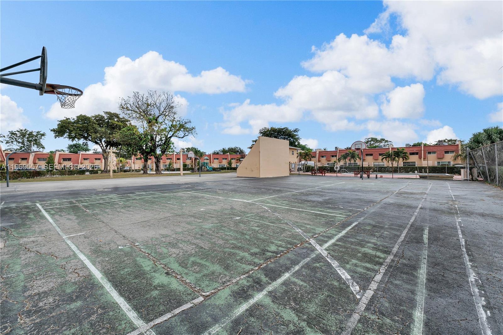 SHAKER VILLAGE PHASE 1 - Residential