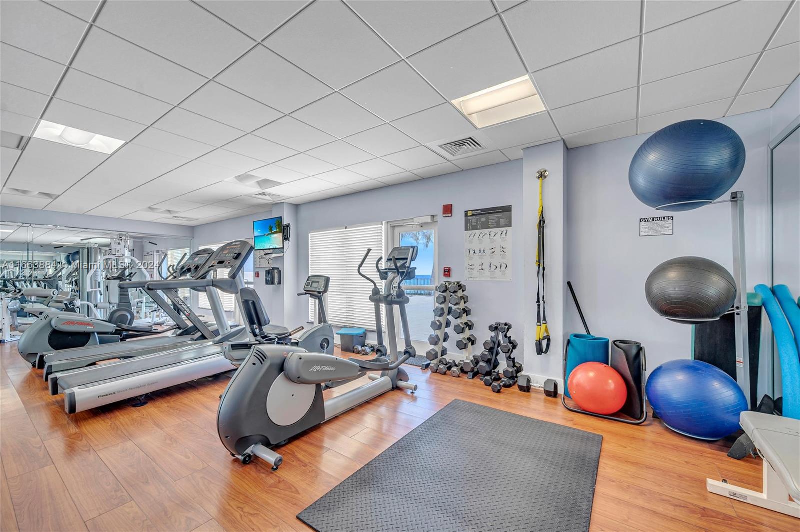 OCEAN REEF TOWERS INC CON - Residential Lease