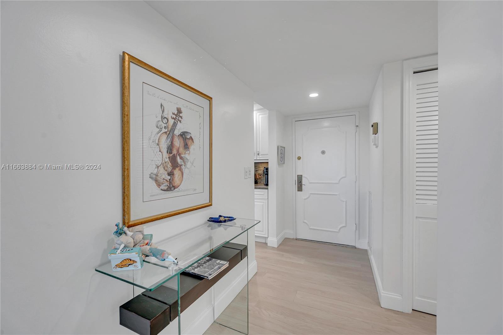 OCEAN REEF TOWERS INC CON - Residential Lease