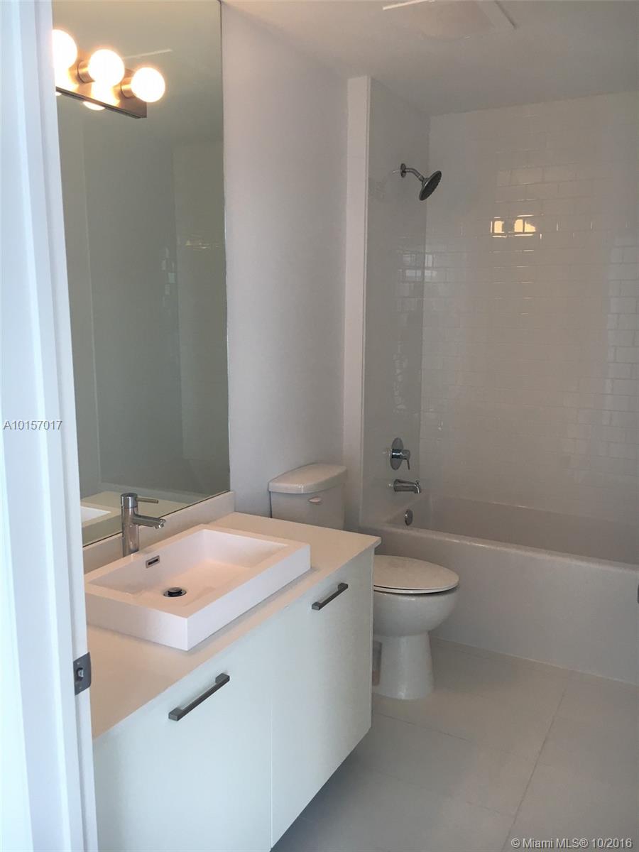 CENTRO CONDO - Residential Lease