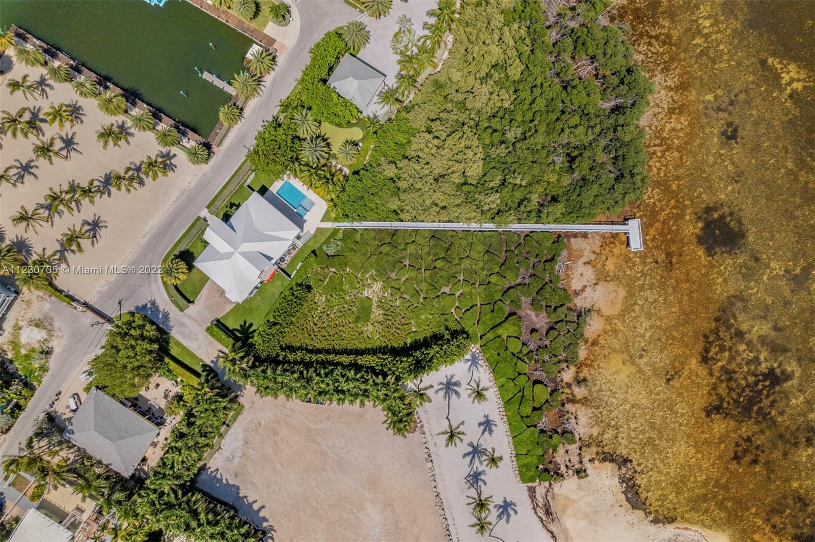 PLANTATION POINT - Residential