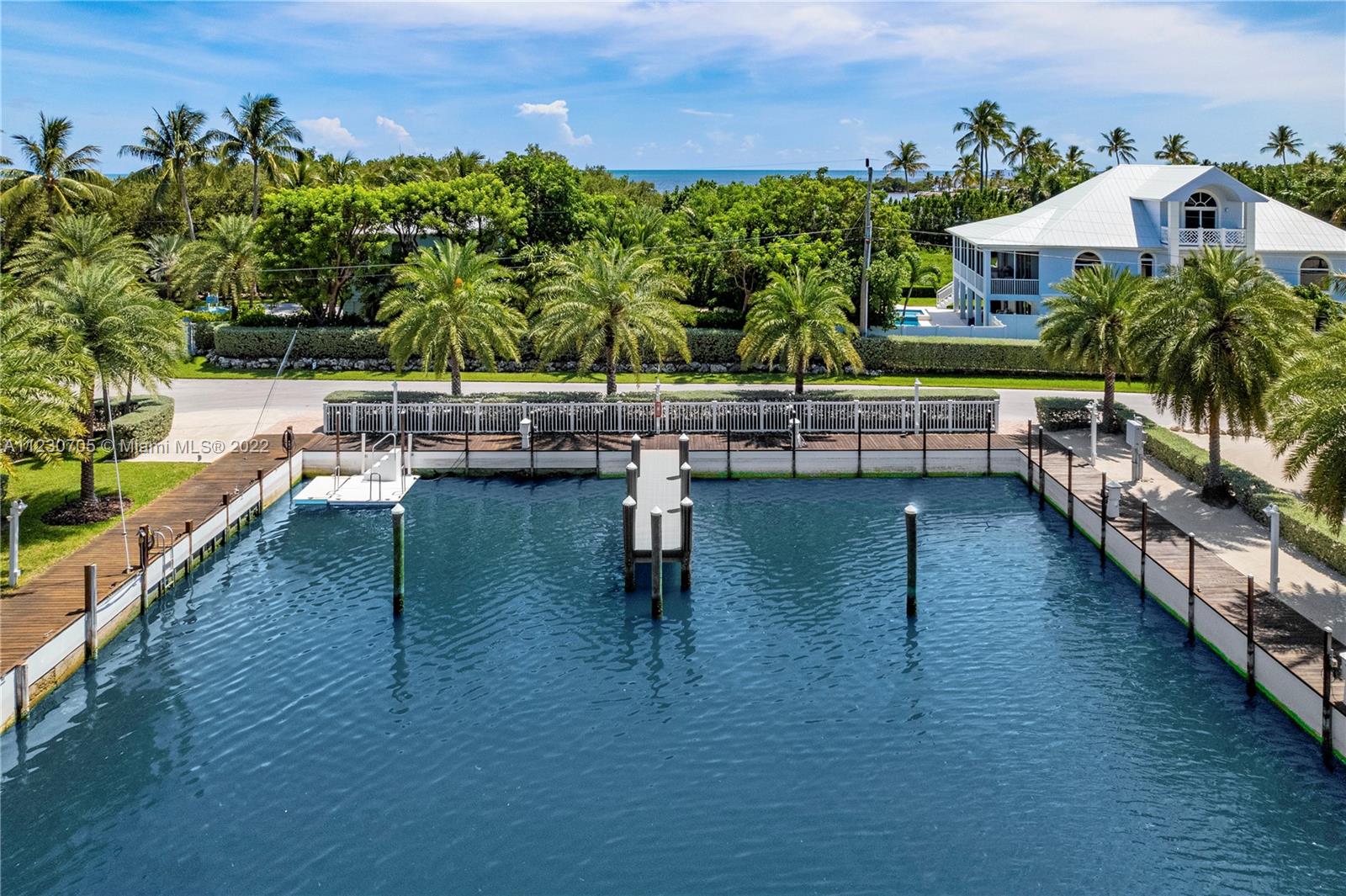 PLANTATION POINT - Residential