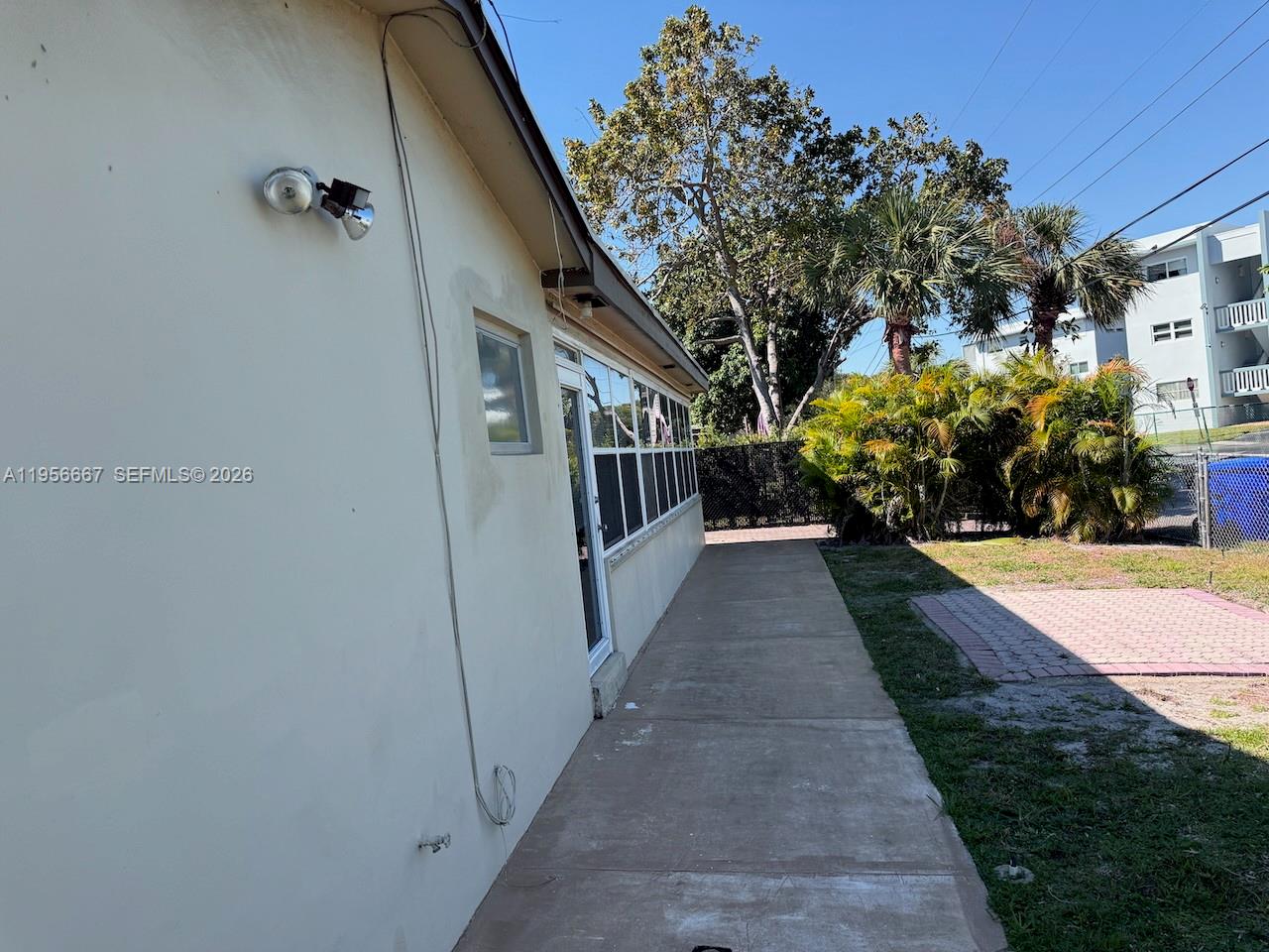 HOLLYWOOD HEIGHTS ADD SEC - Residential