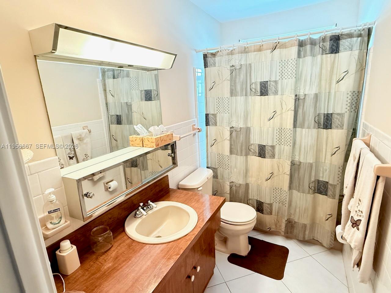 HOLLYWOOD HEIGHTS ADD SEC - Residential