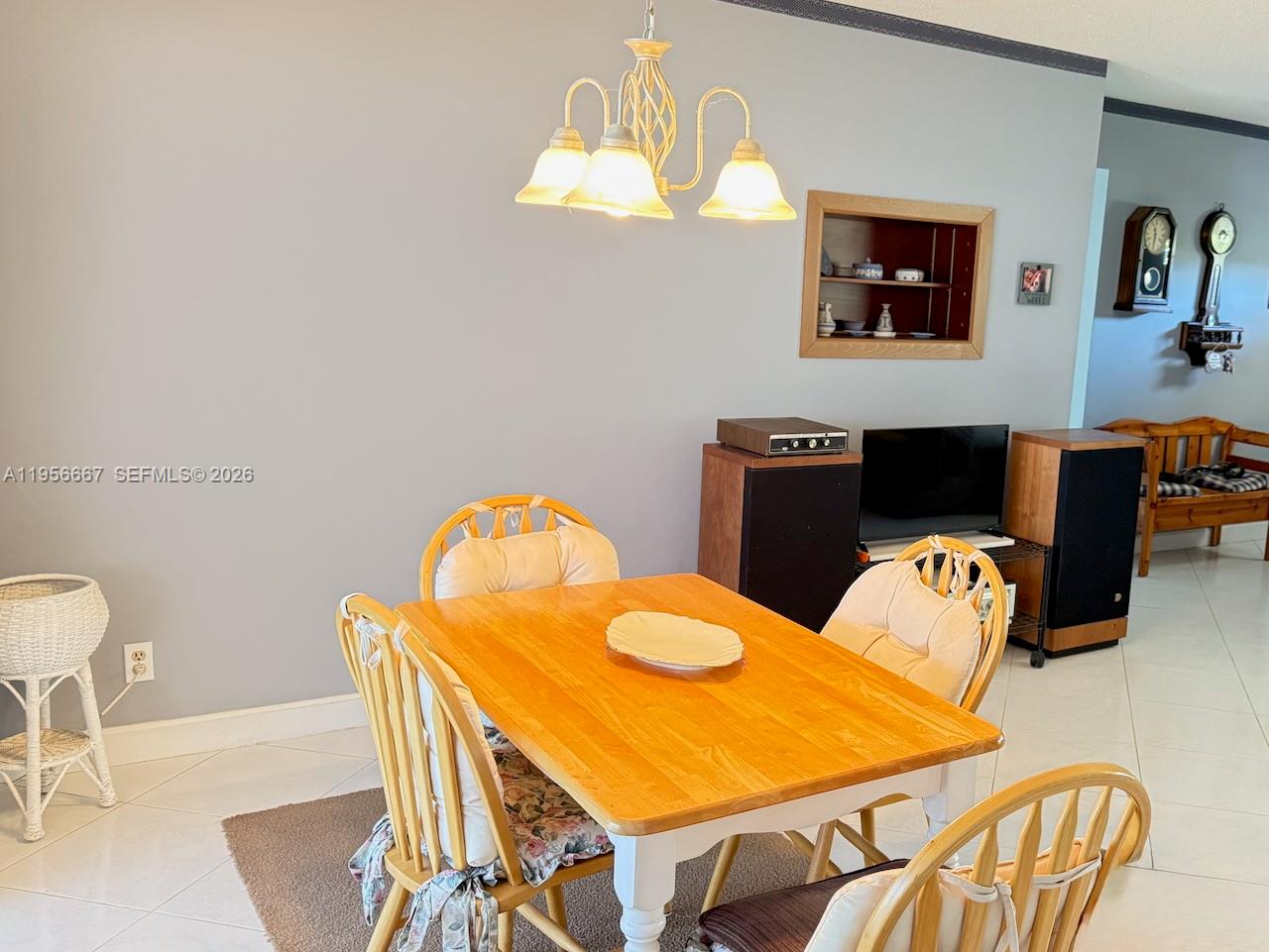 HOLLYWOOD HEIGHTS ADD SEC - Residential