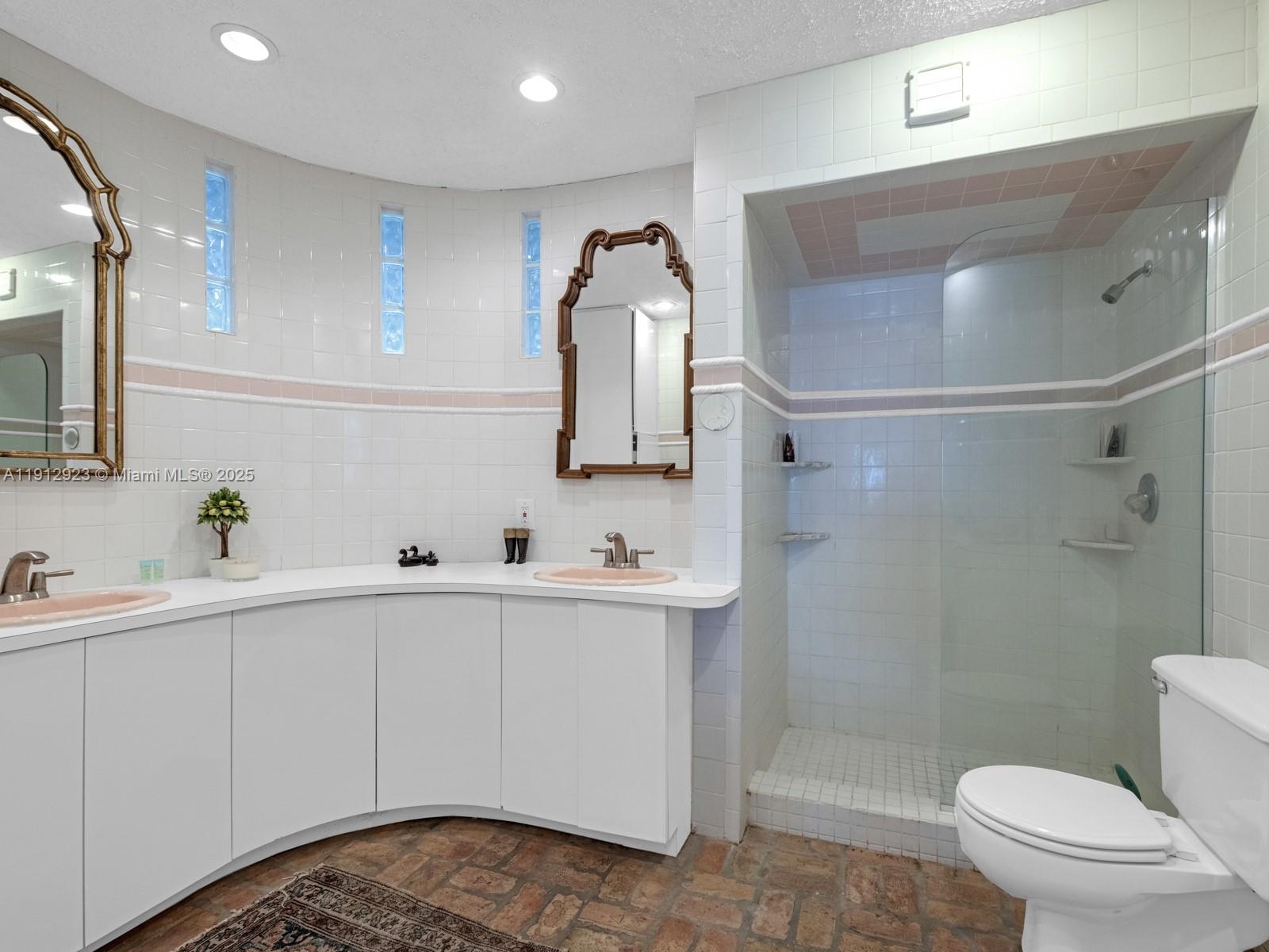 BAKER TOWERS CONDO - Residential