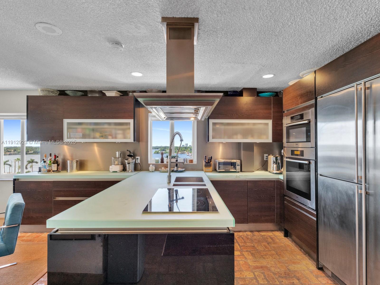 BAKER TOWERS CONDO - Residential