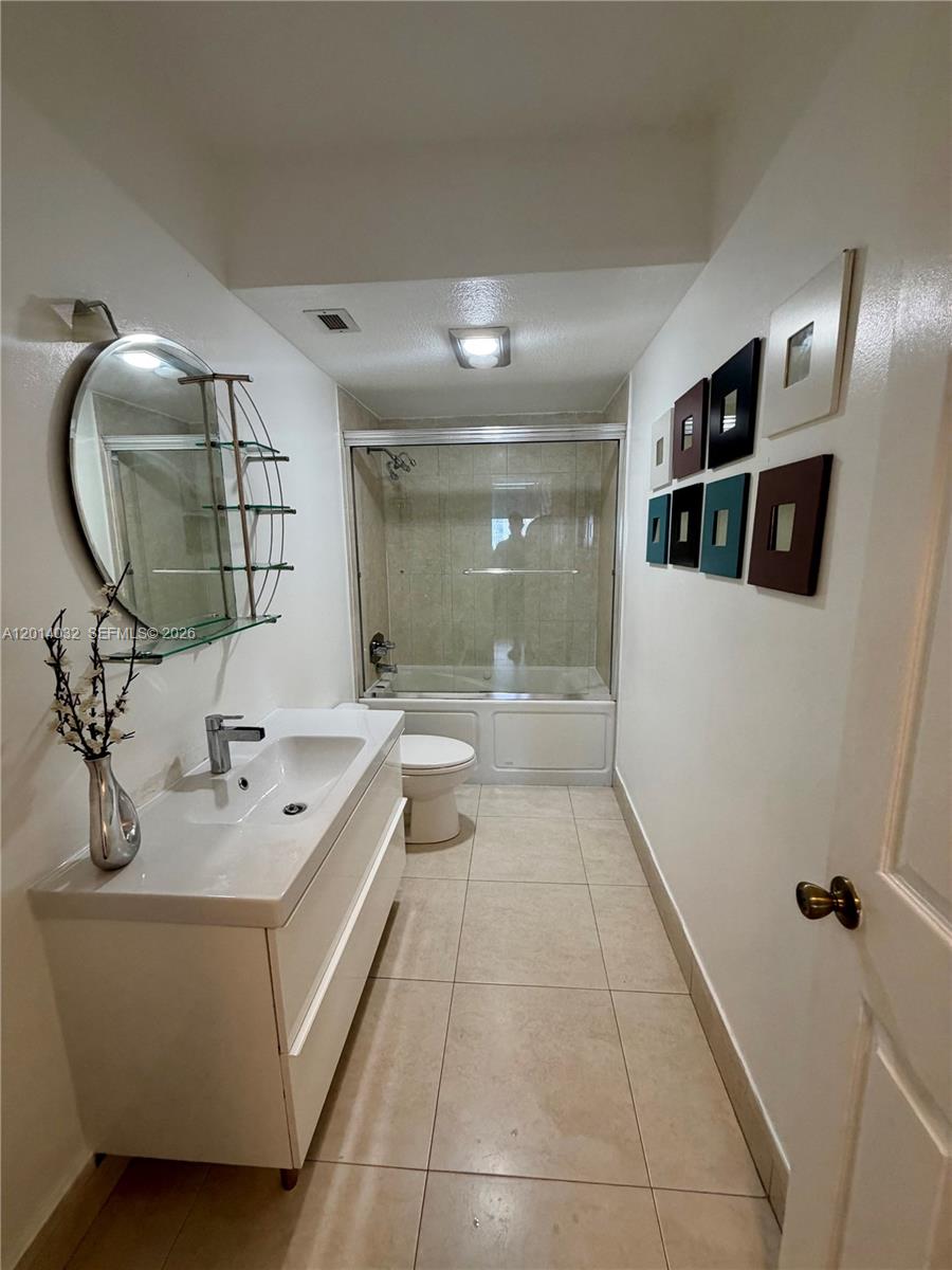 ARLEN HOUSE WEST CONDO - Residential