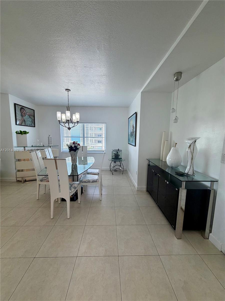 ARLEN HOUSE WEST CONDO - Residential