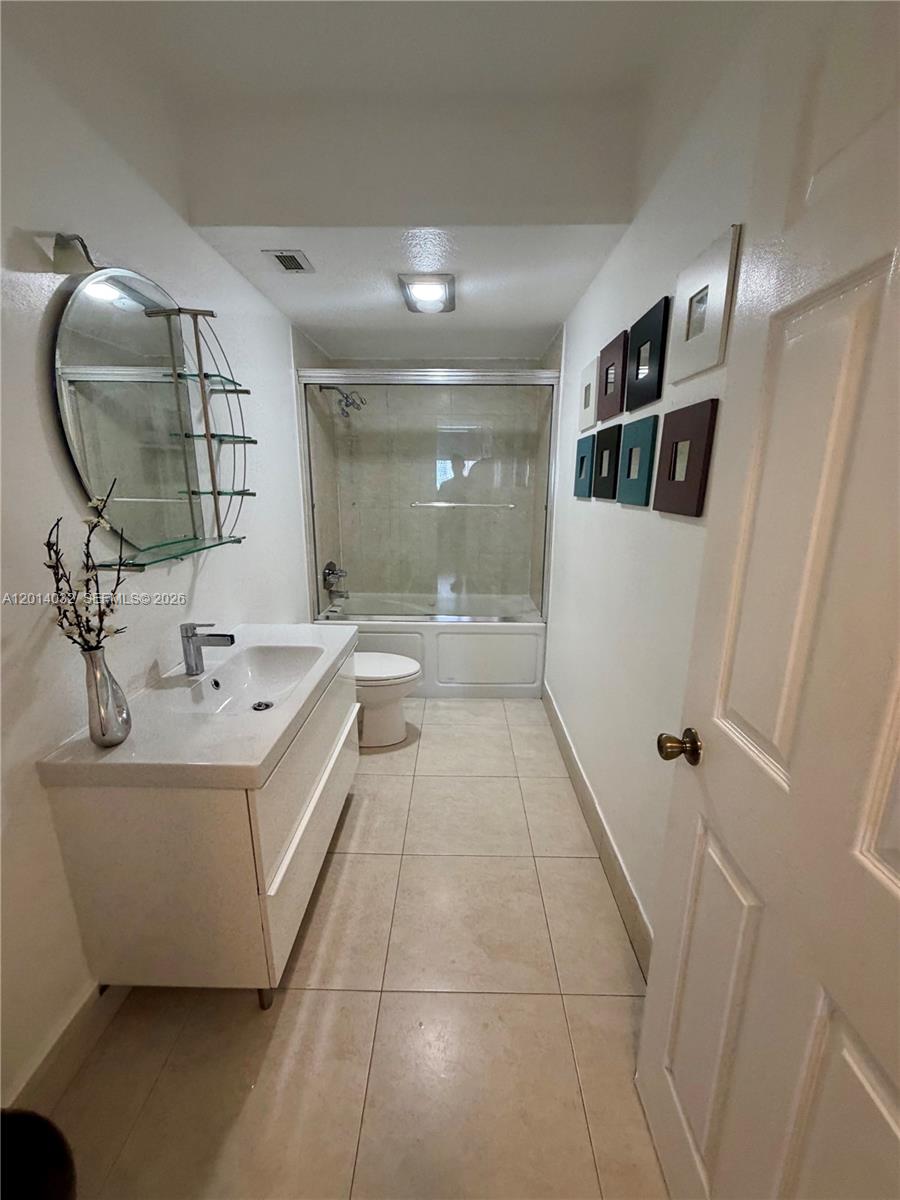 ARLEN HOUSE WEST CONDO - Residential