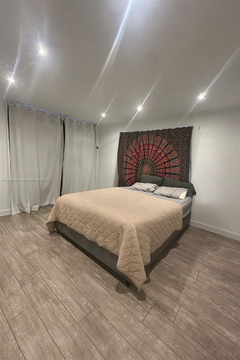 MERIDIAN PLAZA CONDO - Residential