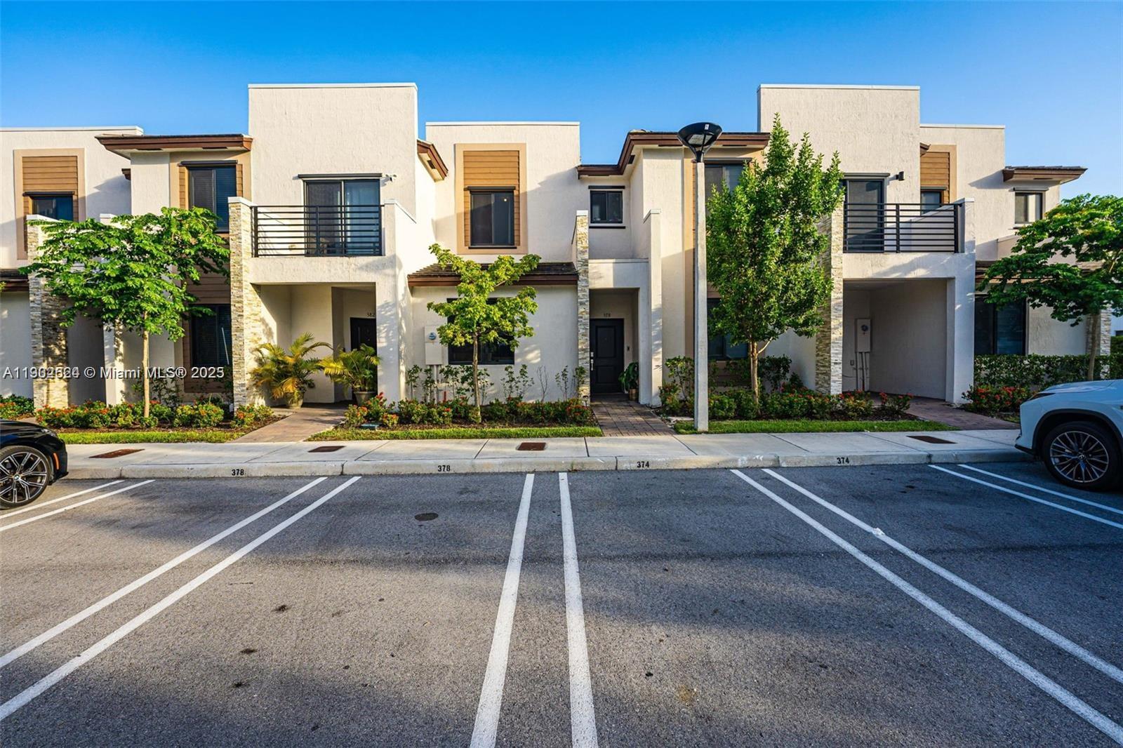 VIA VENTURA NEIGHBORHOOD - Residential