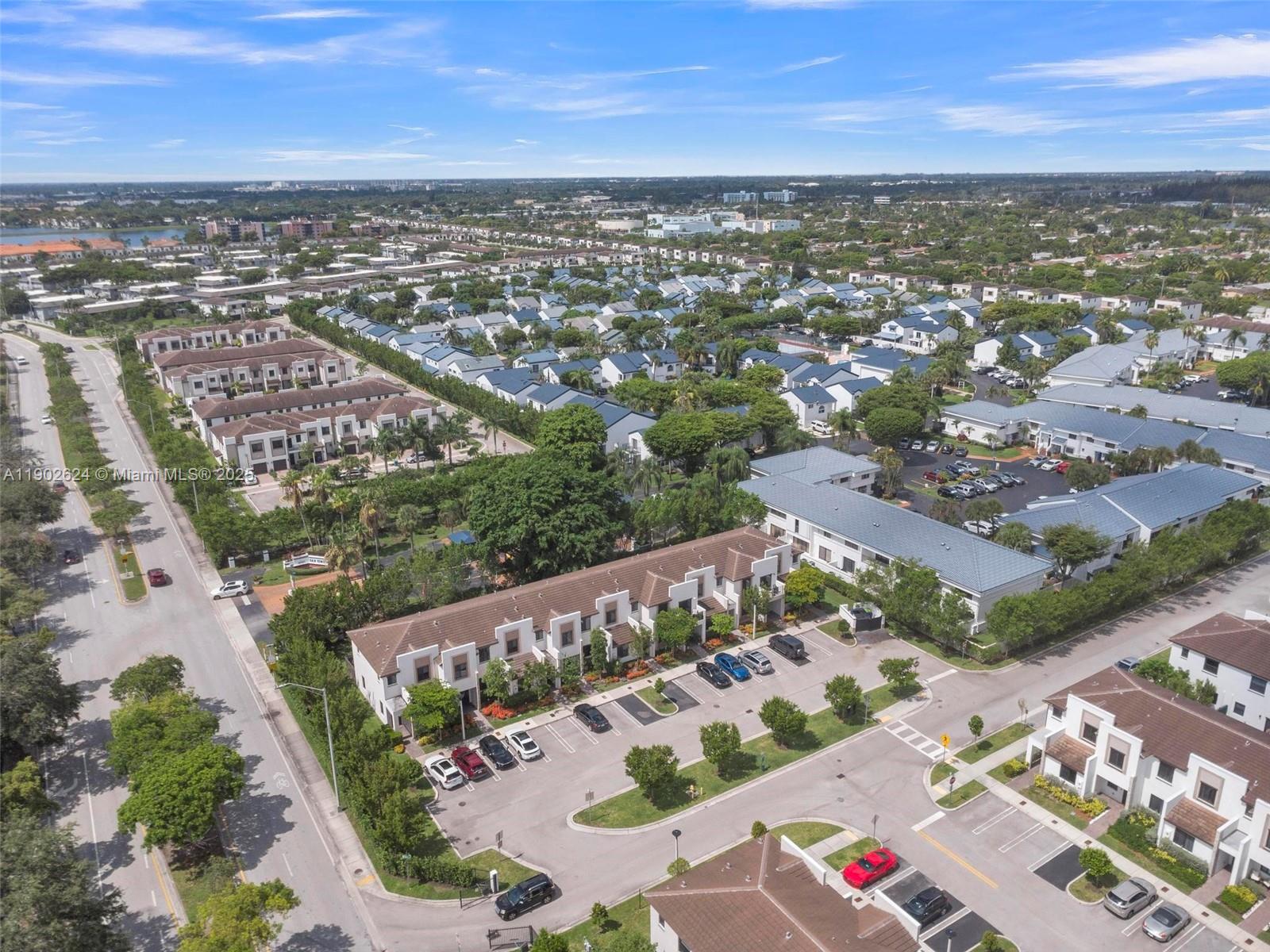 VIA VENTURA NEIGHBORHOOD - Residential