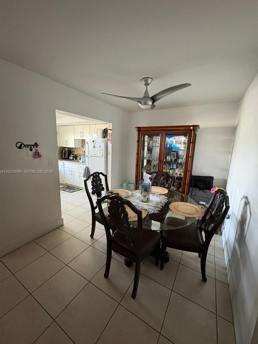 SUTTON HOUSE CONDO - Residential