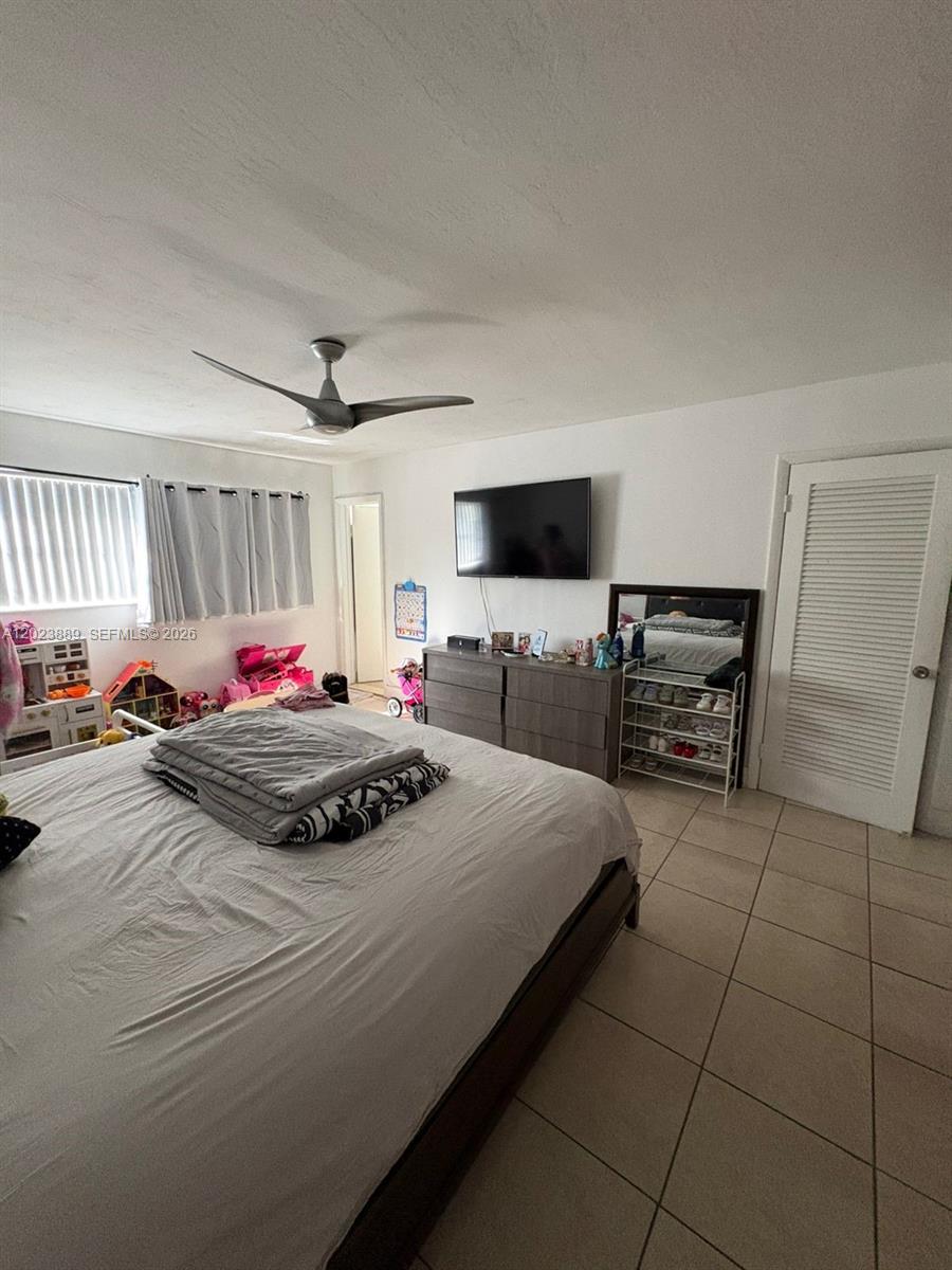 SUTTON HOUSE CONDO - Residential