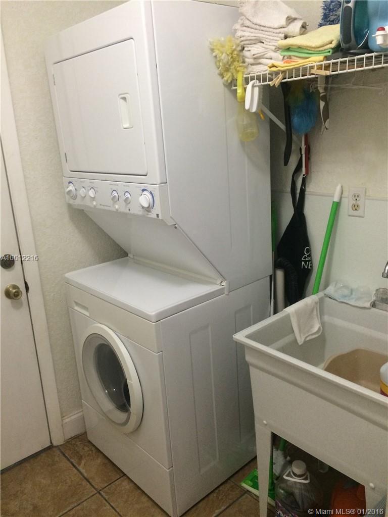 Hammocks Sec 03 - Residential Lease