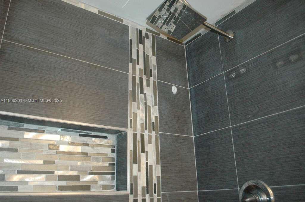 SOUTHRIDGE HEIGHTS FIRST - Residential Lease