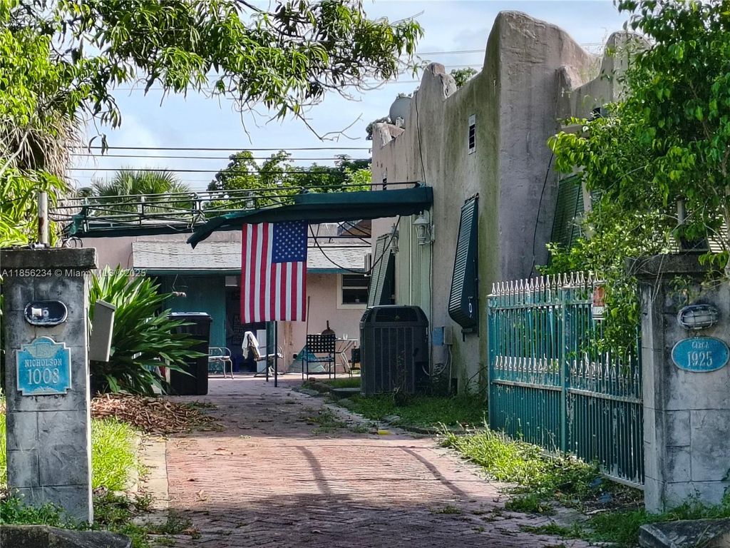 Photo of West Palm Beach, FL 33401 (MLS # A11856234)