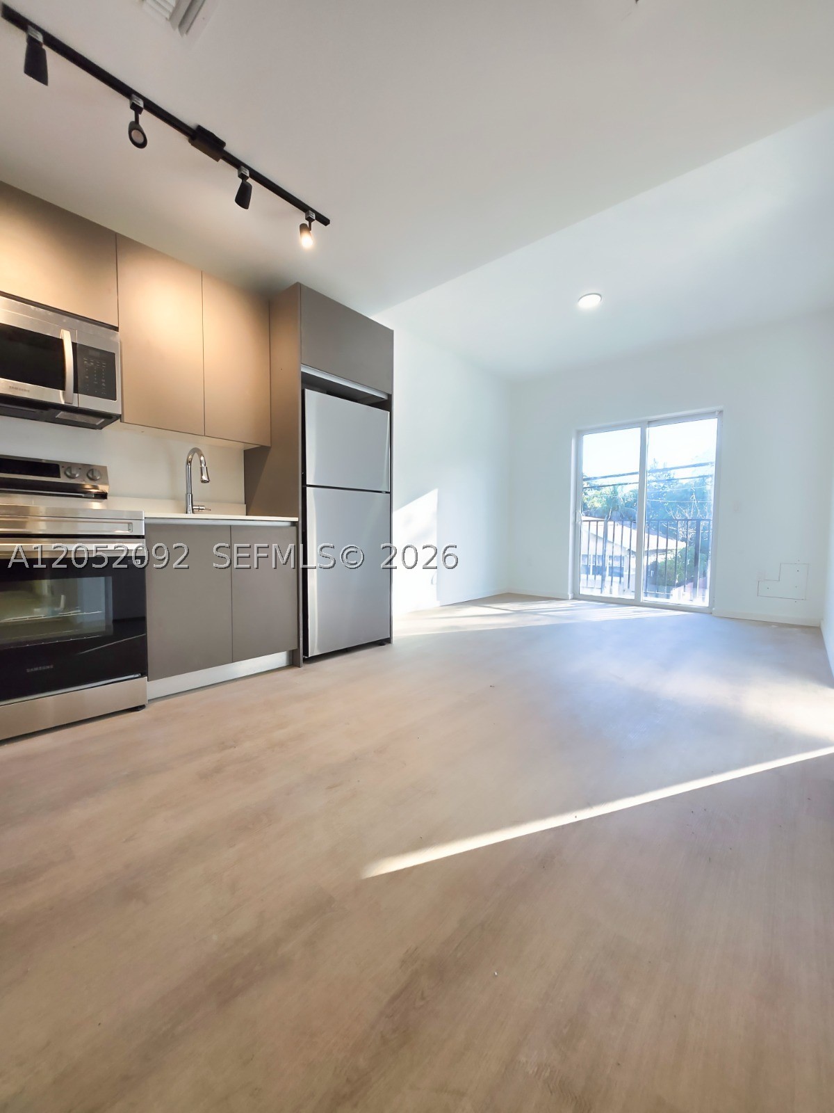 8106 NE 1st Ave 13