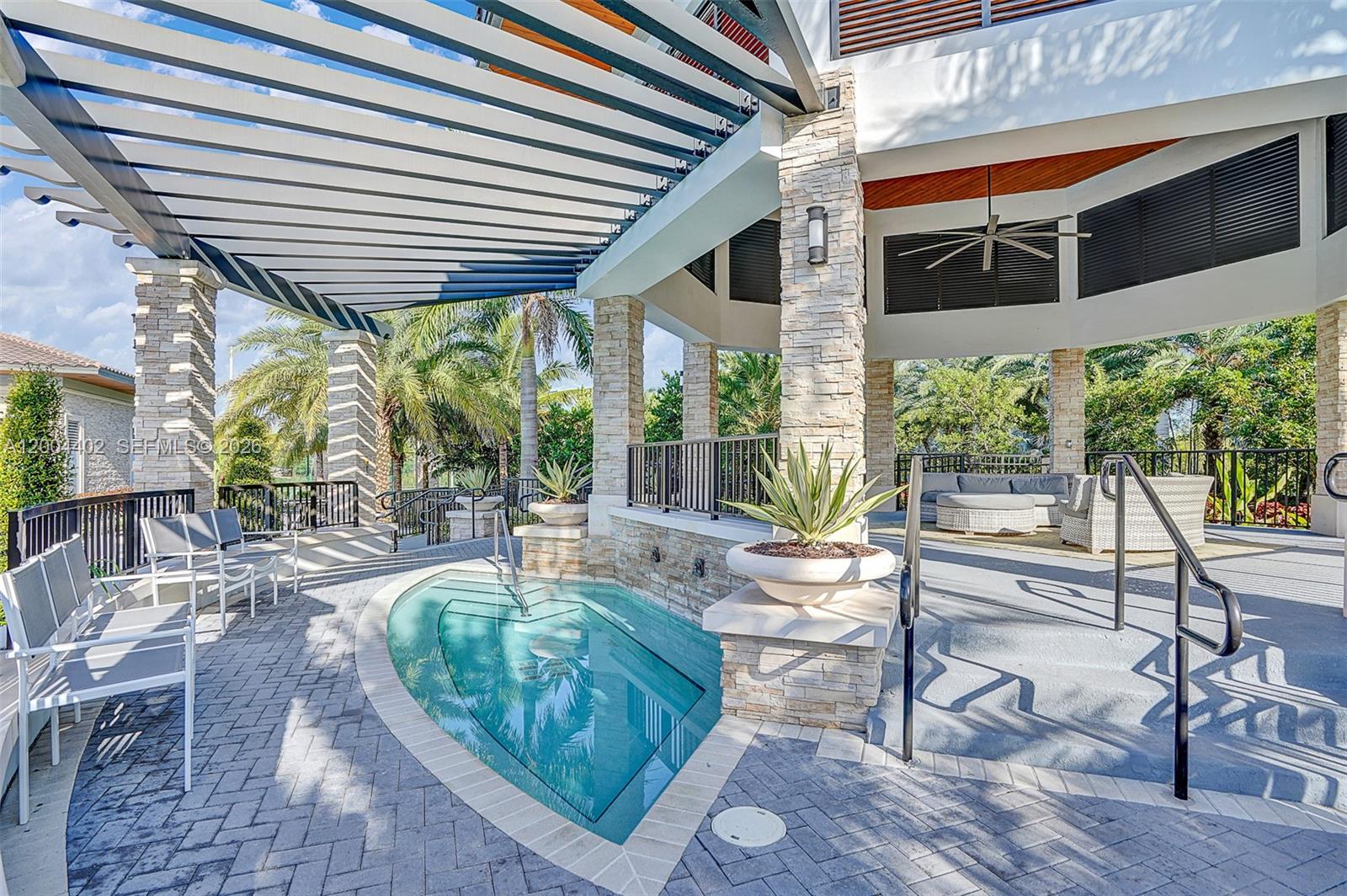 HIGHLAND AT PARK CENTRAL - Residential Lease