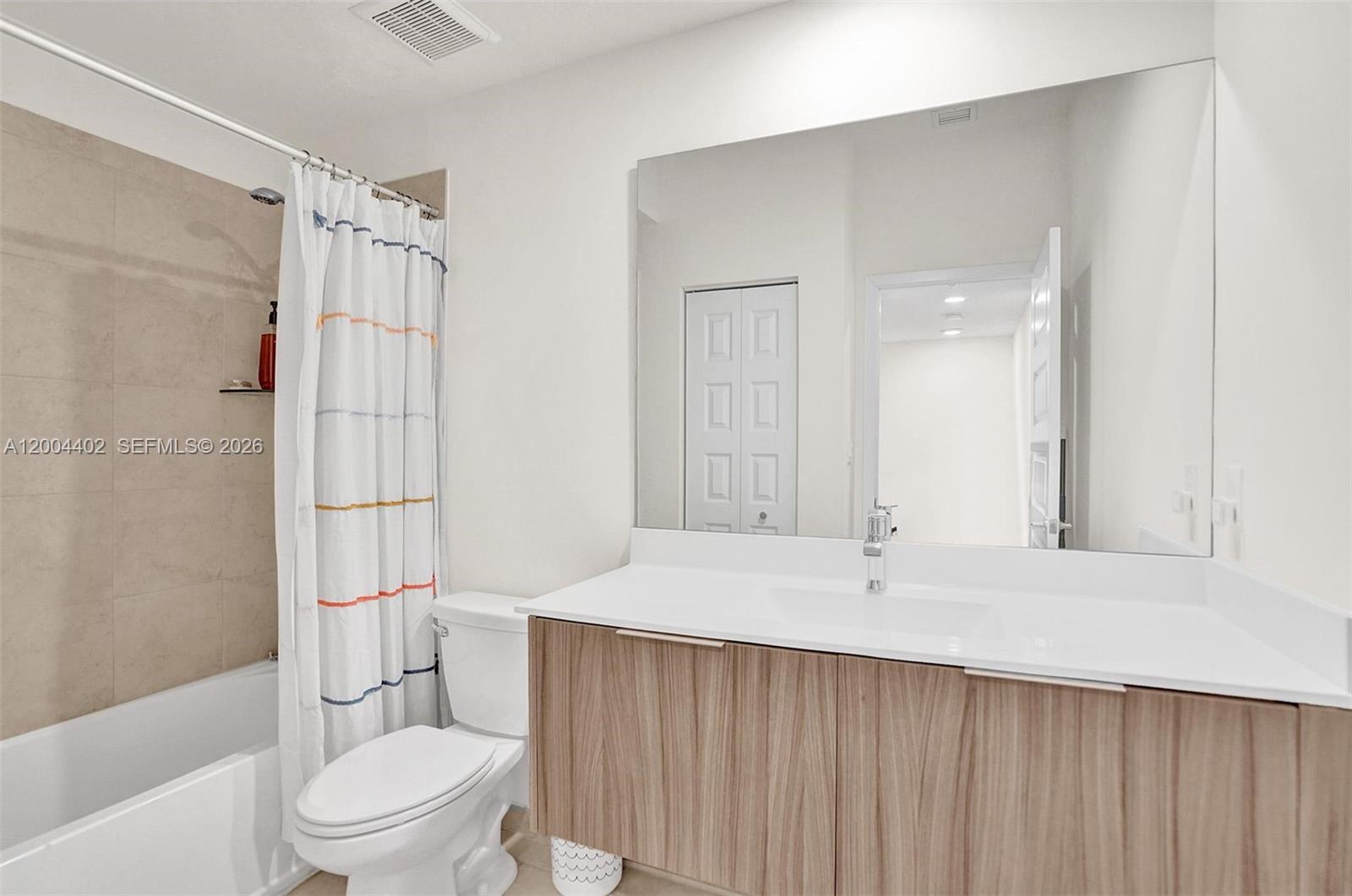 HIGHLAND AT PARK CENTRAL - Residential Lease