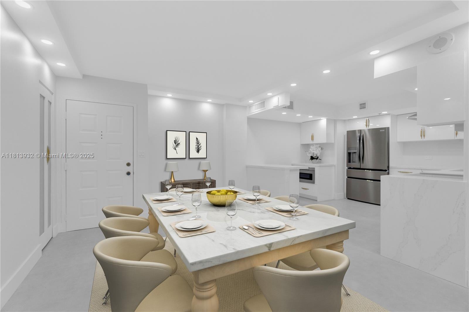 SUMMIT CONDO - Residential