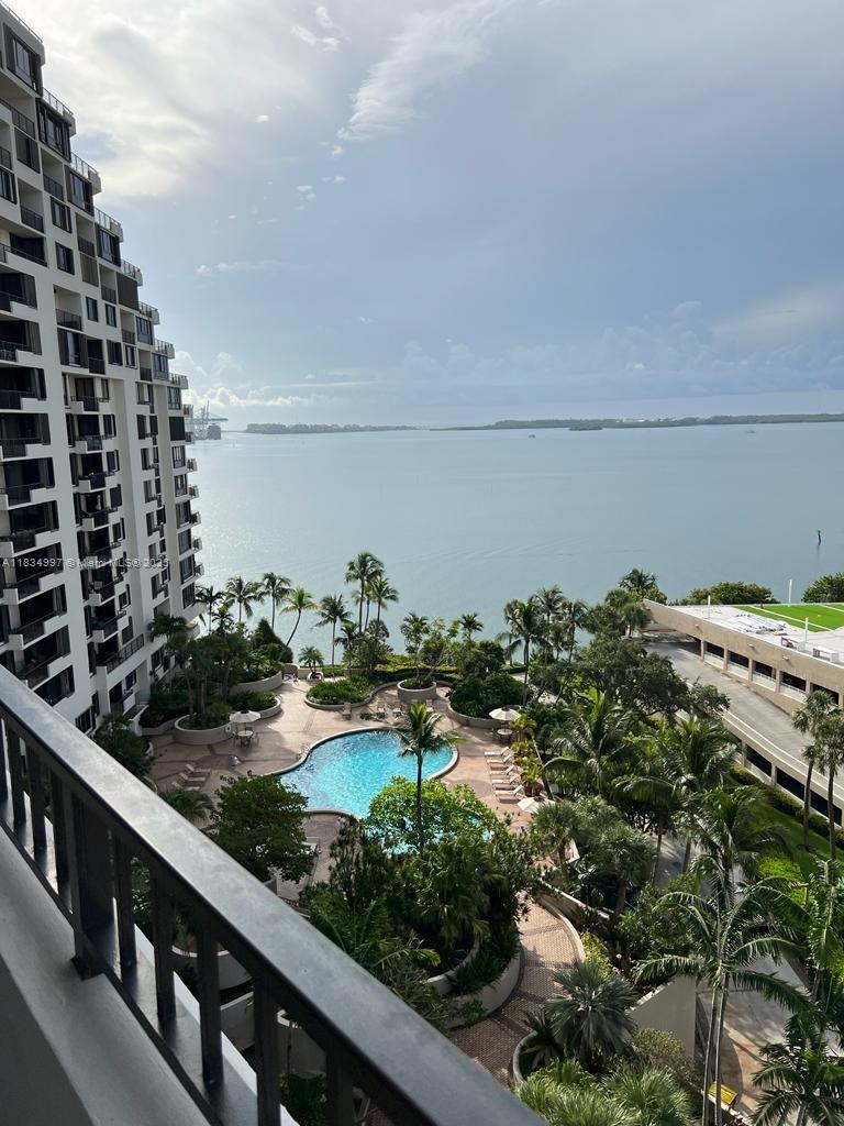 Brickell Key One - Residential