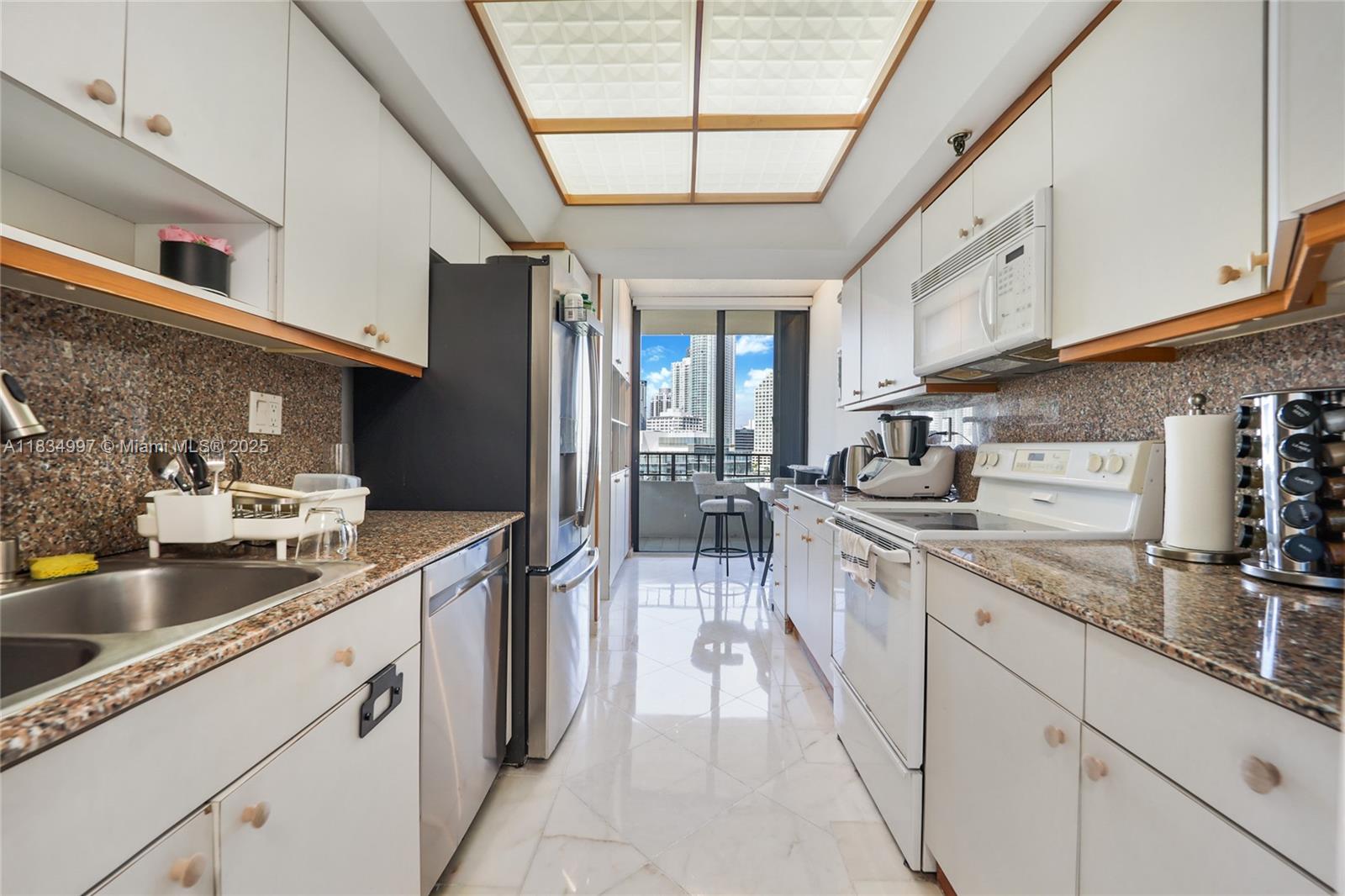 Brickell Key One - Residential