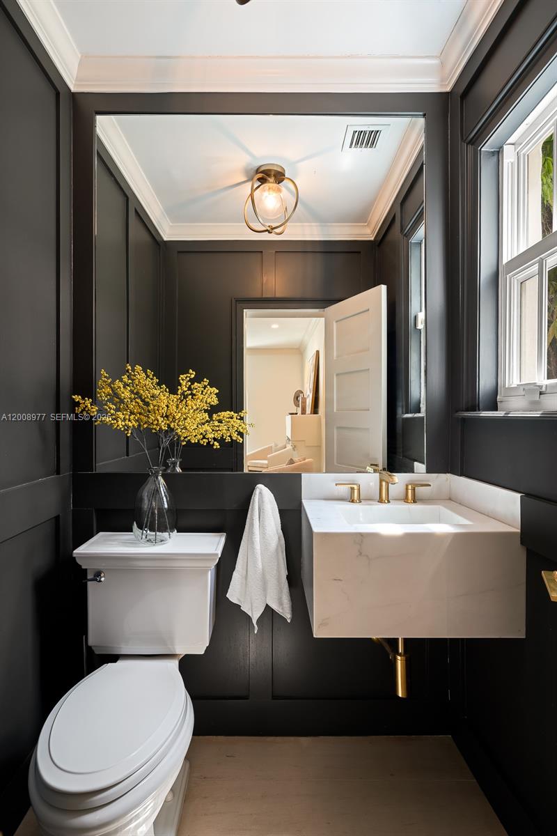 CORAL GABLES SEC E - Residential