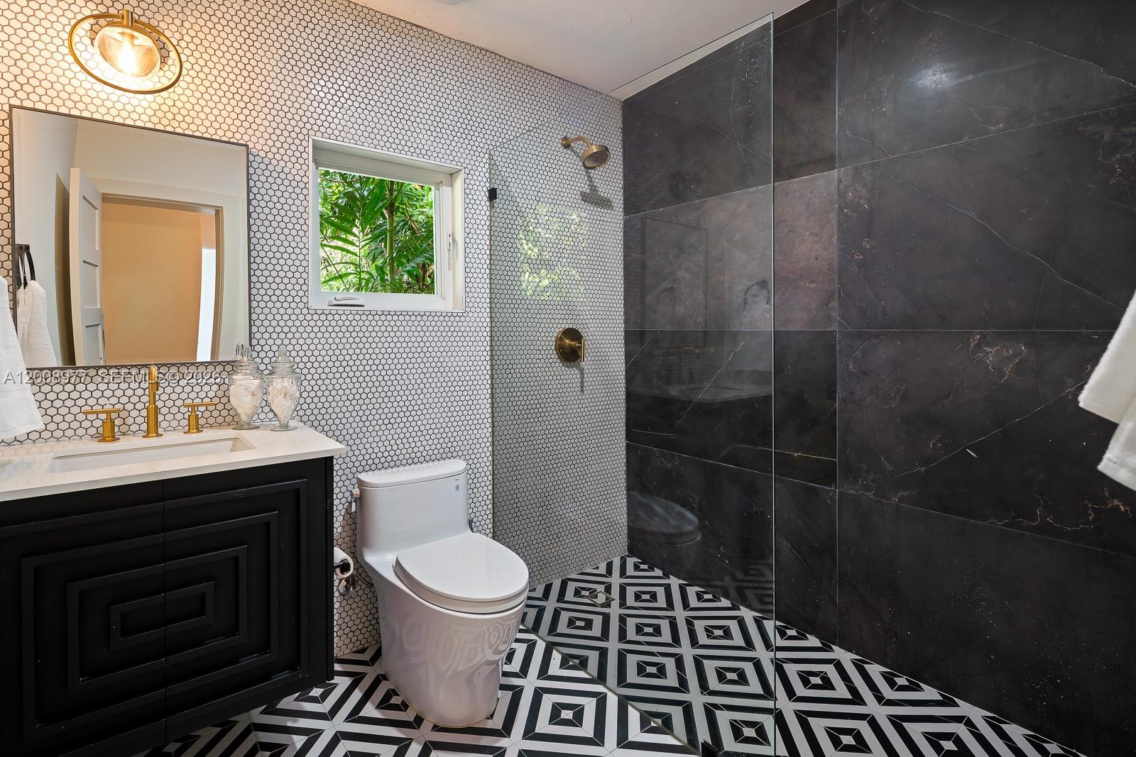 CORAL GABLES SEC E - Residential