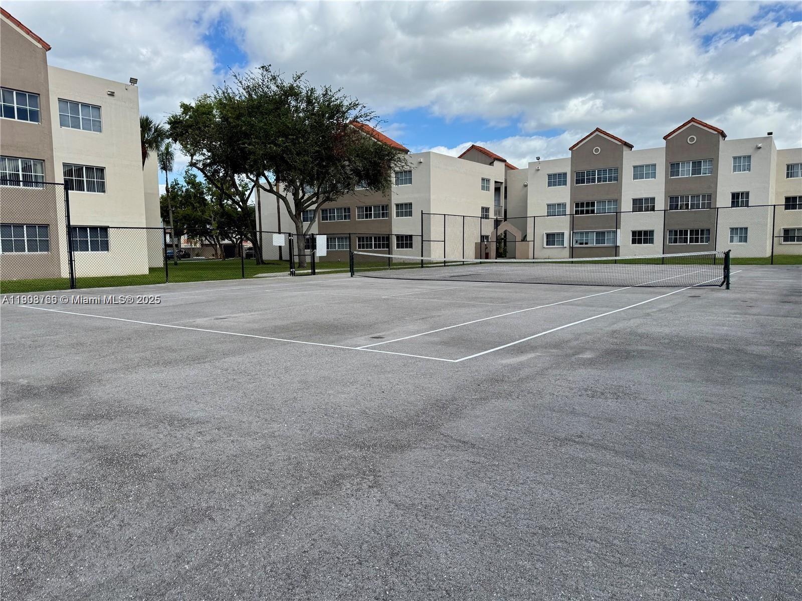 MIRASSOU CONDO - Residential Lease
