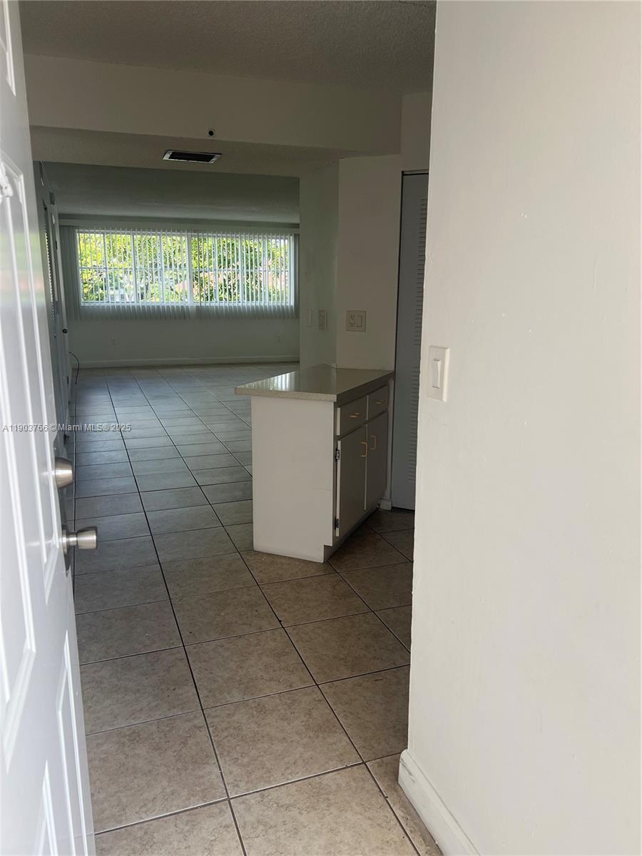 MIRASSOU CONDO - Residential Lease