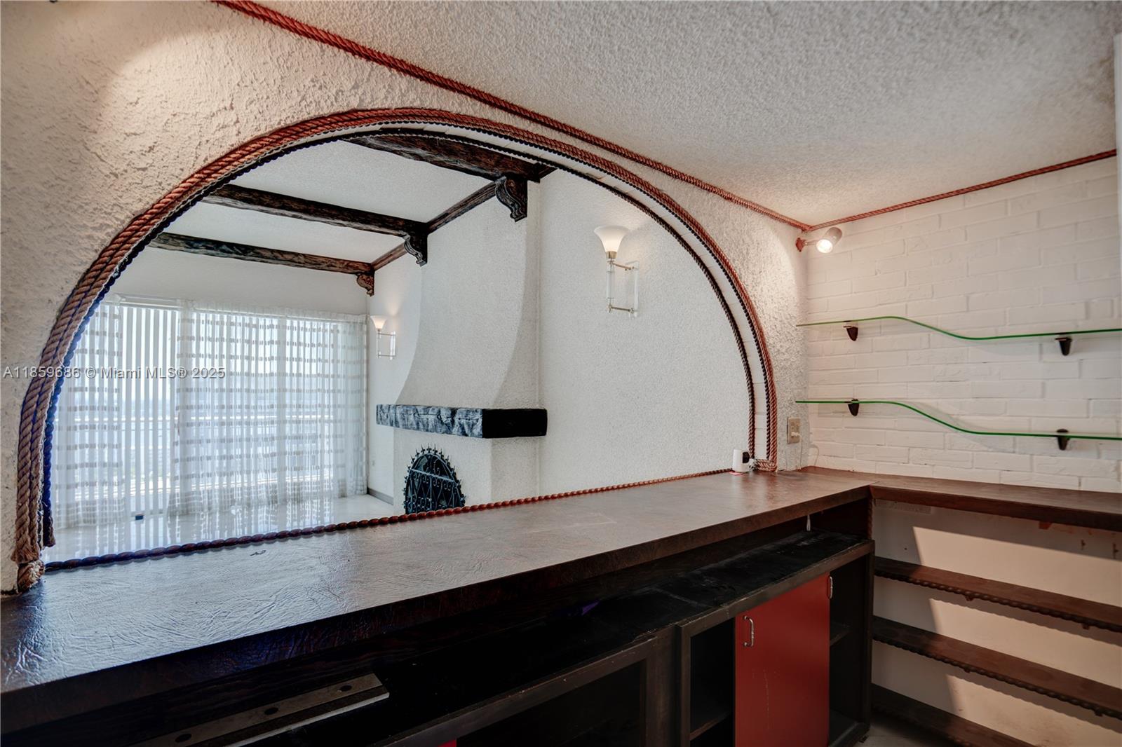 18071 Biscayne Blvd PH04+PH03