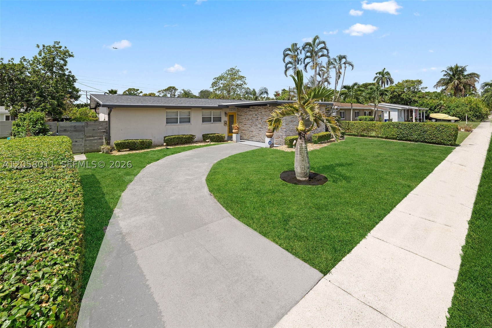 3230 SW 23rd St