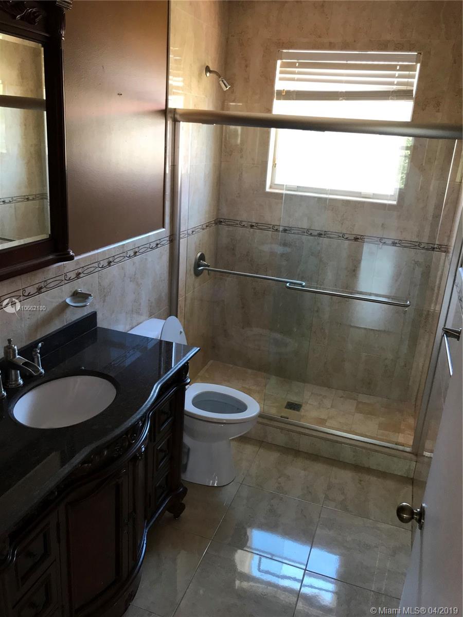 MAPLE RIDGE 167-38 B POR P - Residential Lease