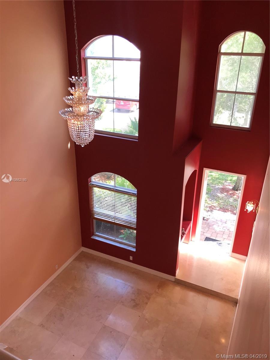 MAPLE RIDGE 167-38 B POR P - Residential Lease