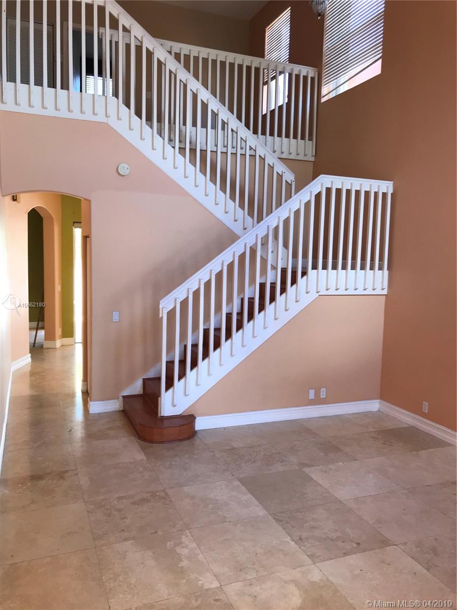 MAPLE RIDGE 167-38 B POR P - Residential Lease