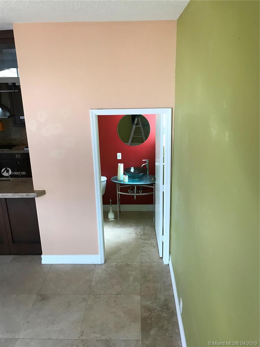 MAPLE RIDGE 167-38 B POR P - Residential Lease