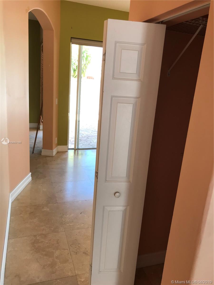 MAPLE RIDGE 167-38 B POR P - Residential Lease