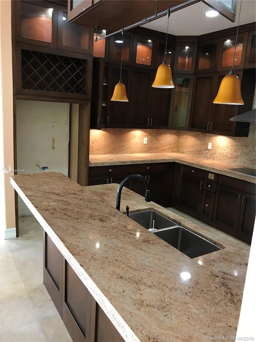 MAPLE RIDGE 167-38 B POR P - Residential Lease