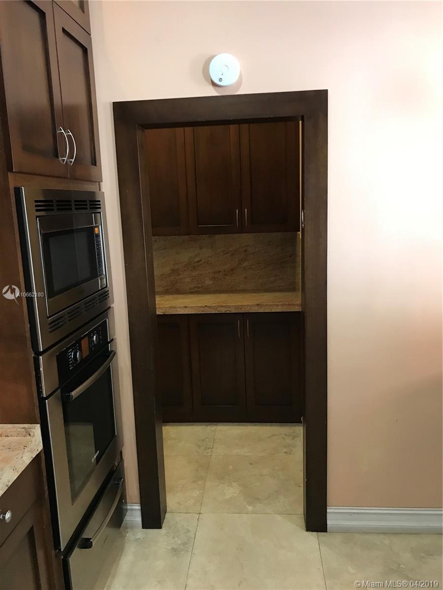 MAPLE RIDGE 167-38 B POR P - Residential Lease