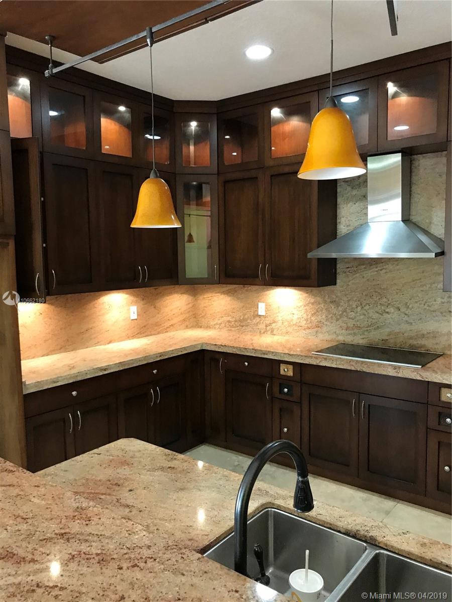 MAPLE RIDGE 167-38 B POR P - Residential Lease