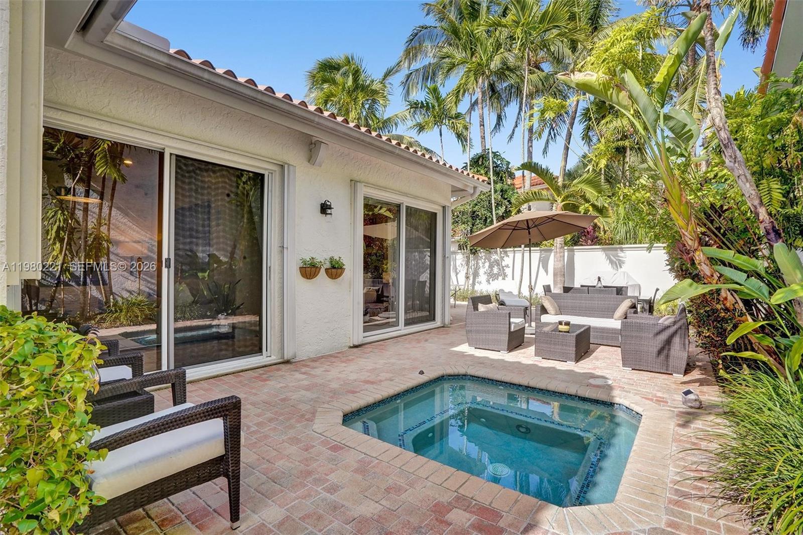 1529 Shoreline Way 1529