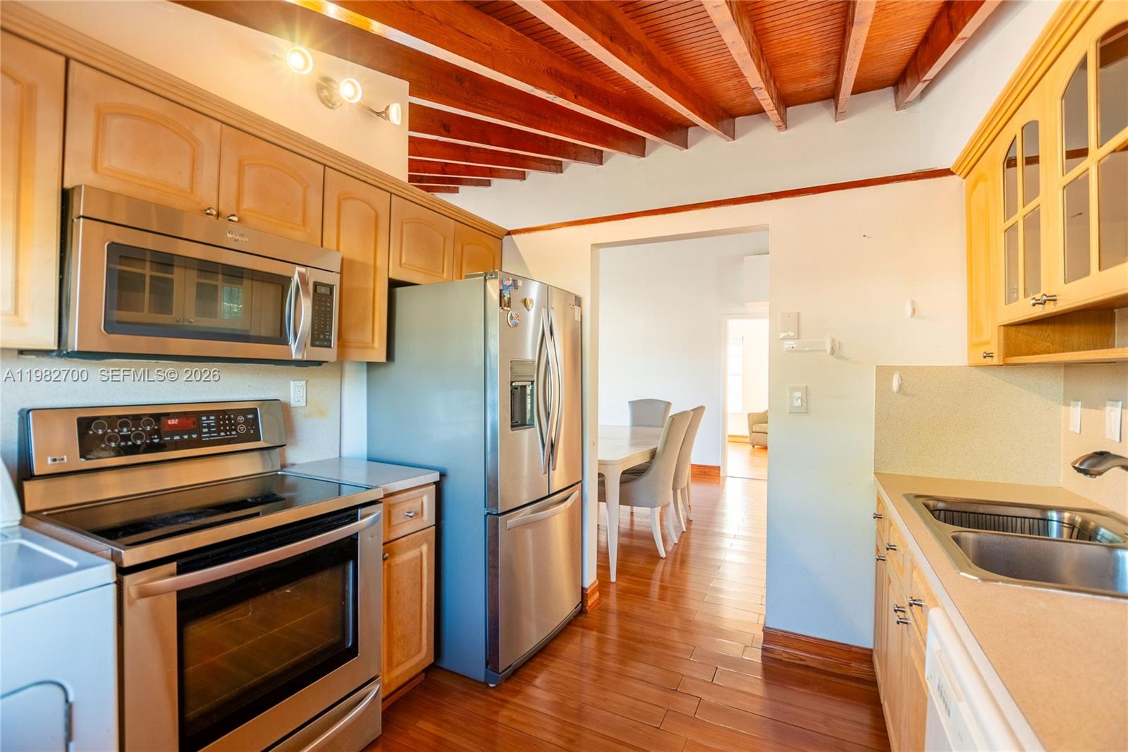 LA ARBOLEDA CONDO PH II - Residential