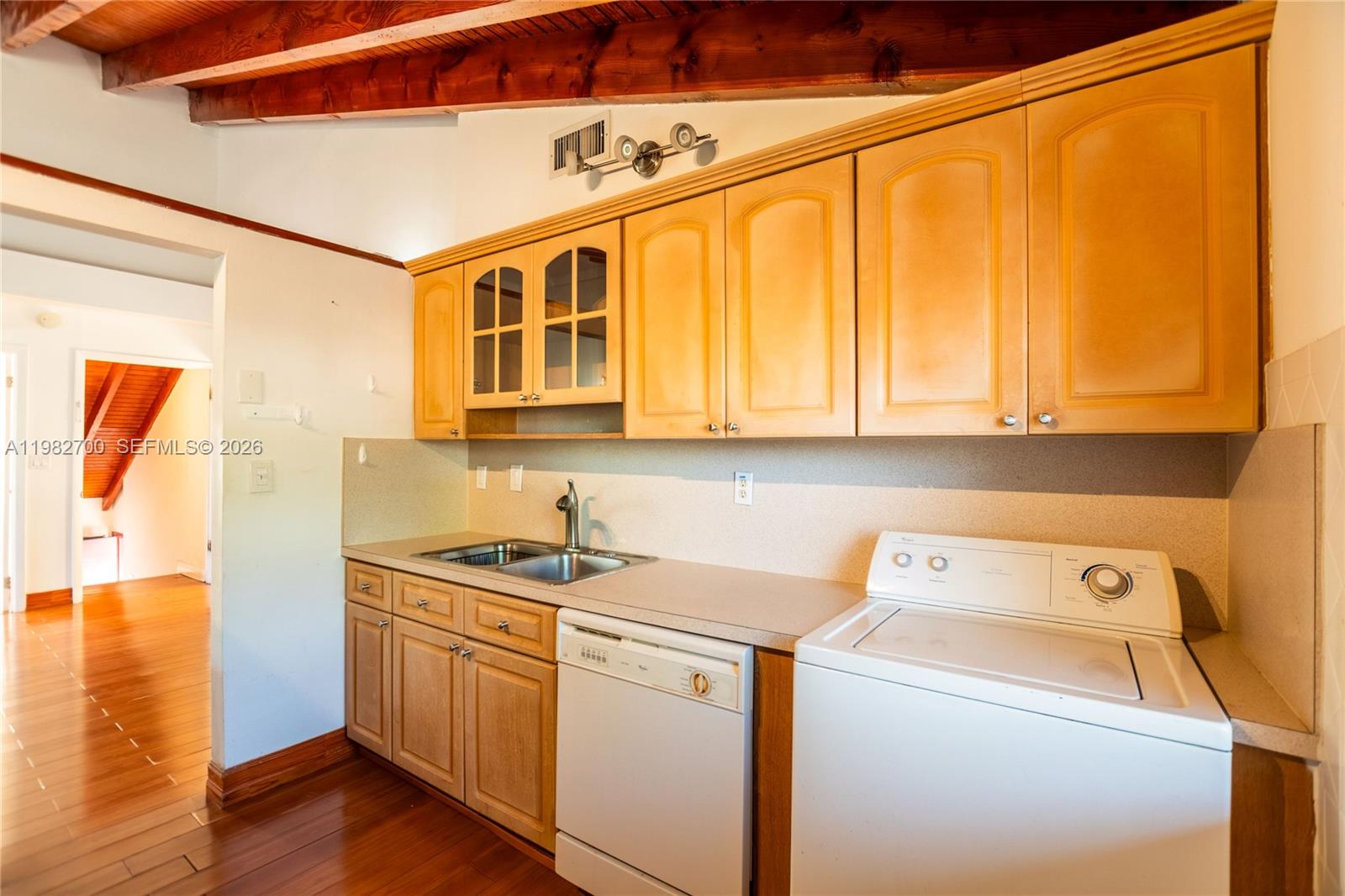 LA ARBOLEDA CONDO PH II - Residential