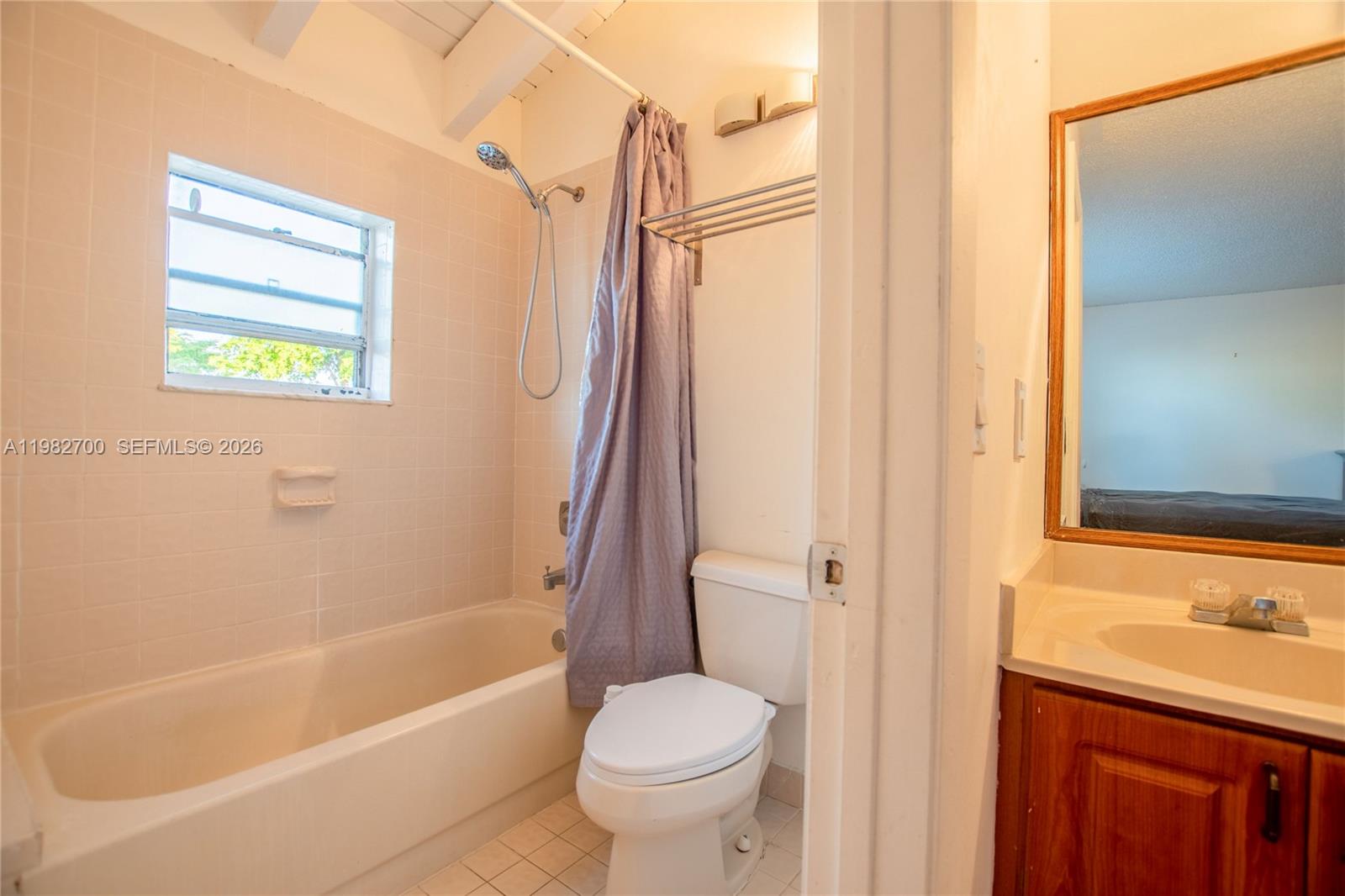 LA ARBOLEDA CONDO PH II - Residential