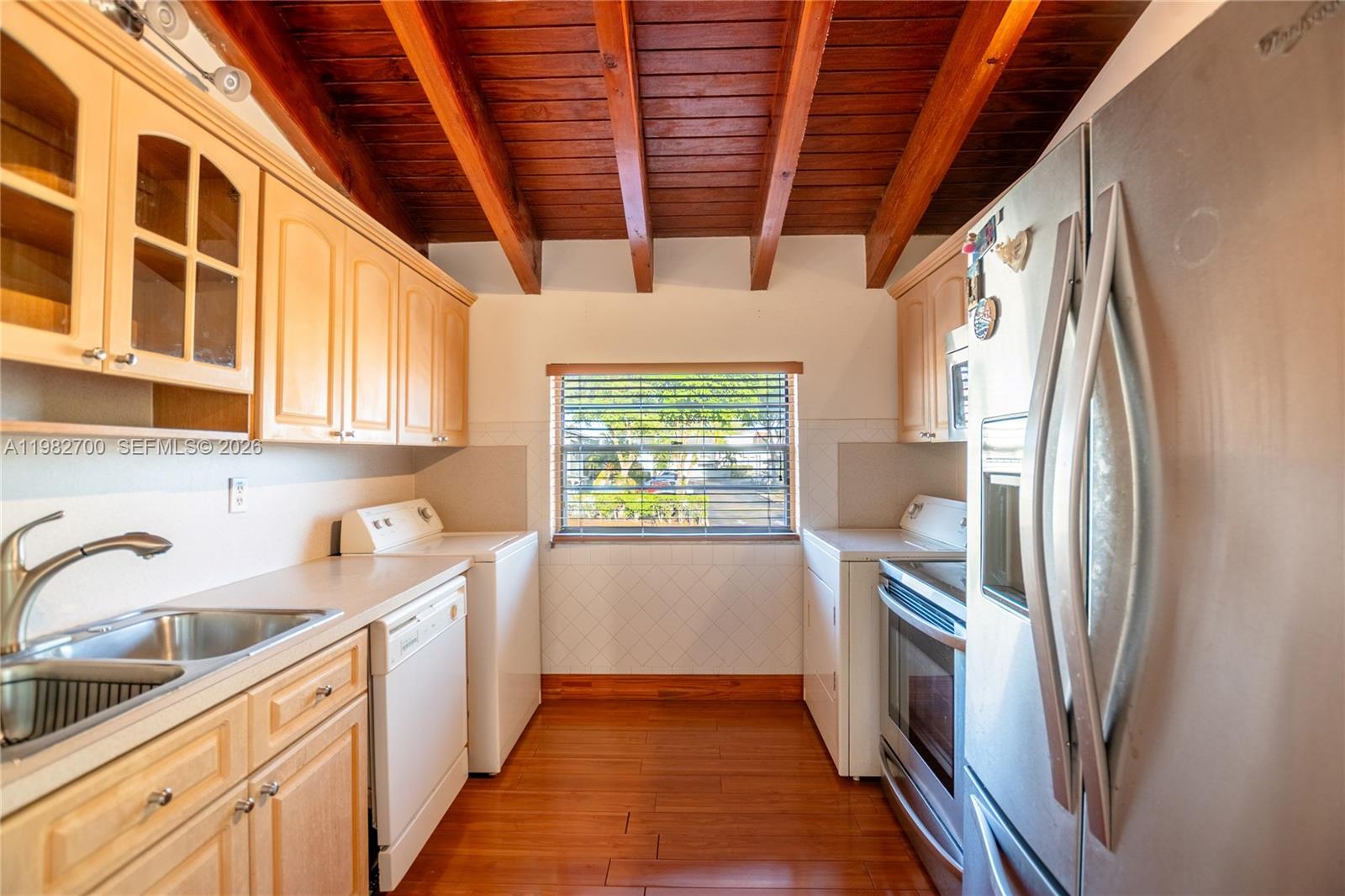 LA ARBOLEDA CONDO PH II - Residential