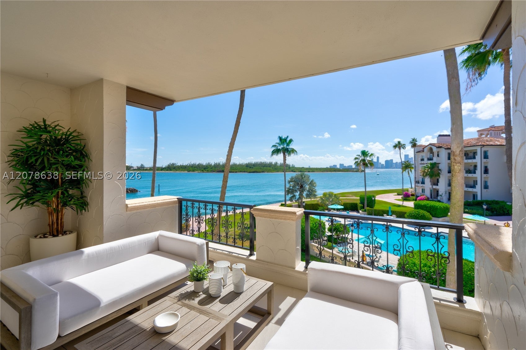 2035 Fisher Island Dr 2035